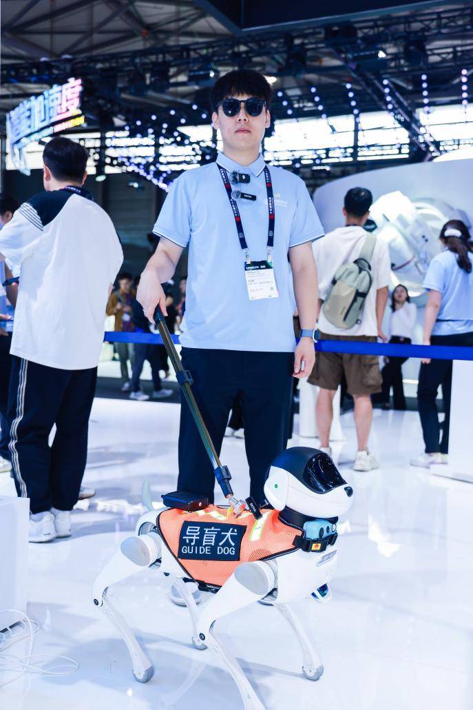 从“新三样”到空天地海，中国移动硬核 科技矩阵引领AI+时代浪潮
